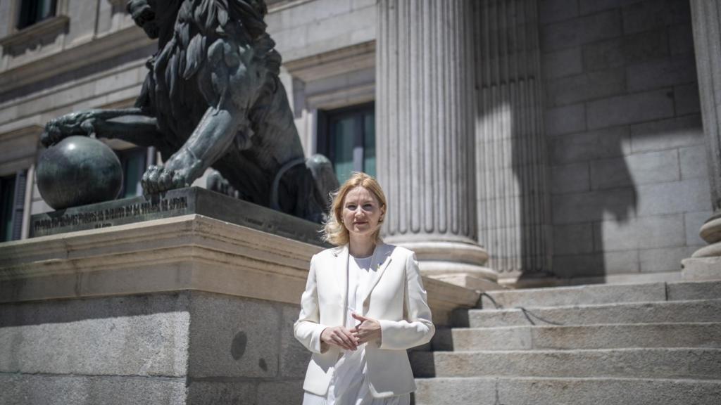 Olena Kondratiuk es doctora en Historia. Pertenece al partido liberal.