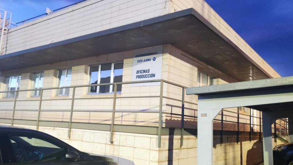 La fachada de la mercantil en Jijona.