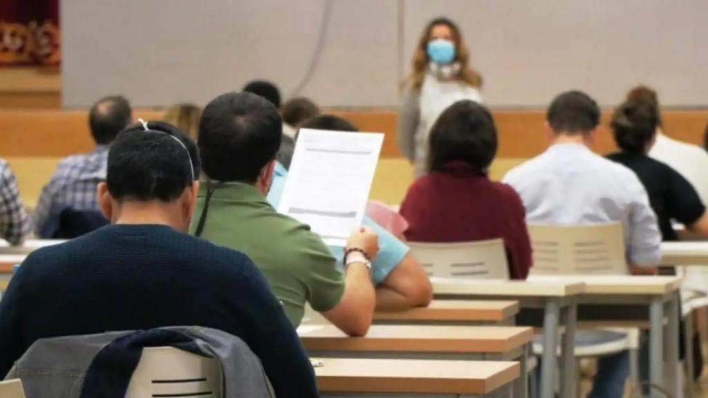 Opositores en un examen para el acceso a la Administración General del Estado.