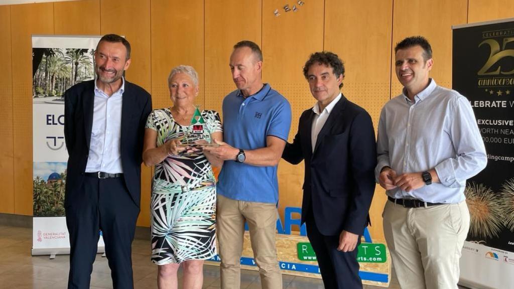 El galardón recibido por La Marina Resort.