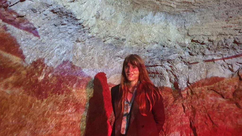 Aurora Domínguez descubre los sonidos de la isla en su exposición 'Un invierno en Tabarca'.