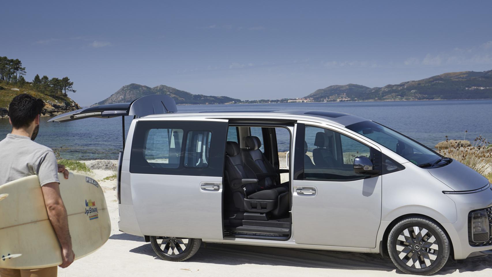 Hyundai Staria: el monovolumen de 7 y 9 plazas con el diseño más original