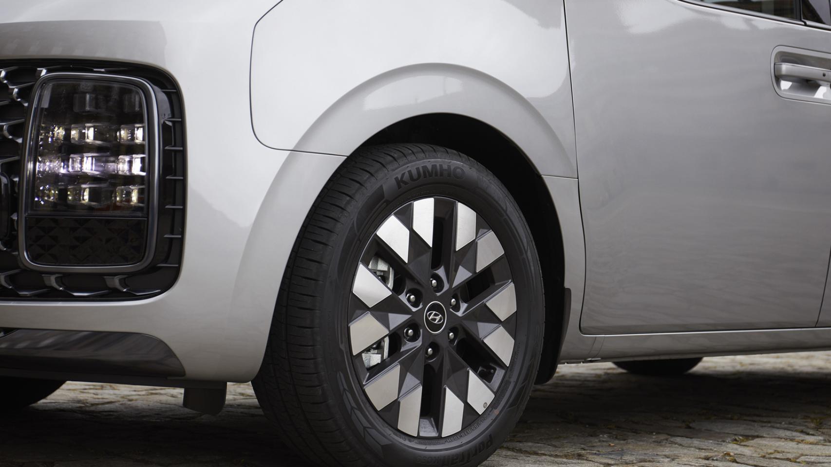 Hyundai Staria: el monovolumen de 7 y 9 plazas con el diseño más original