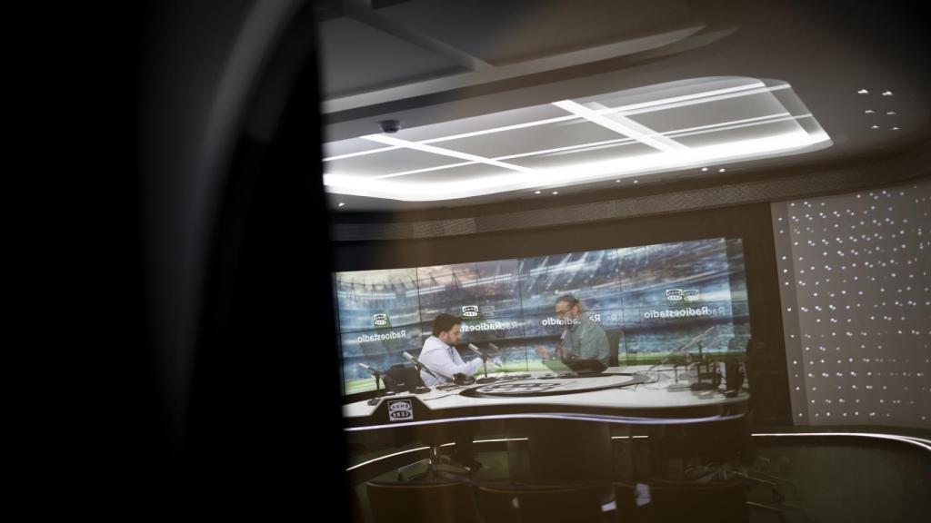 Un momento de la entrevista con Edu García, director del Radio Estadio de Onda Cero.