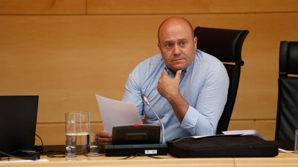 El procurador socialista Javier Campos.