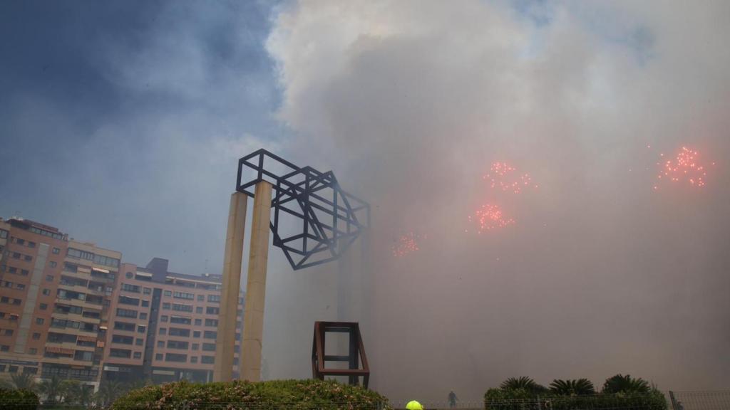Primera mascletà de las Hogueras 2022.