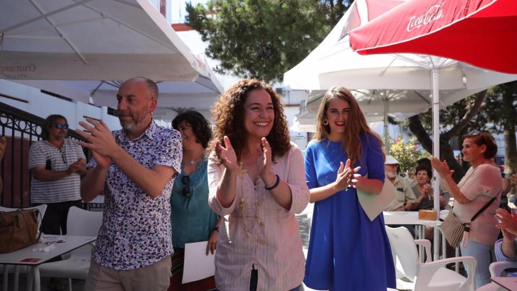 La candidata de Por Andalucía, Inmaculada Nieto, en un acto en Sanlúcar de Barrameda.