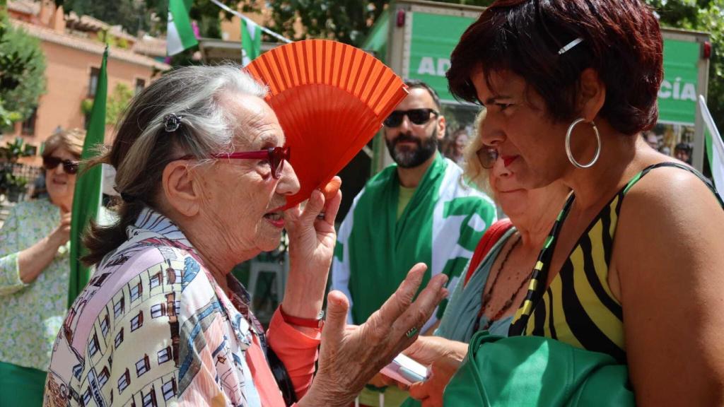 La candidata de Adelante Andalucía, Teresa Rodríguez, en un acto en Granada.