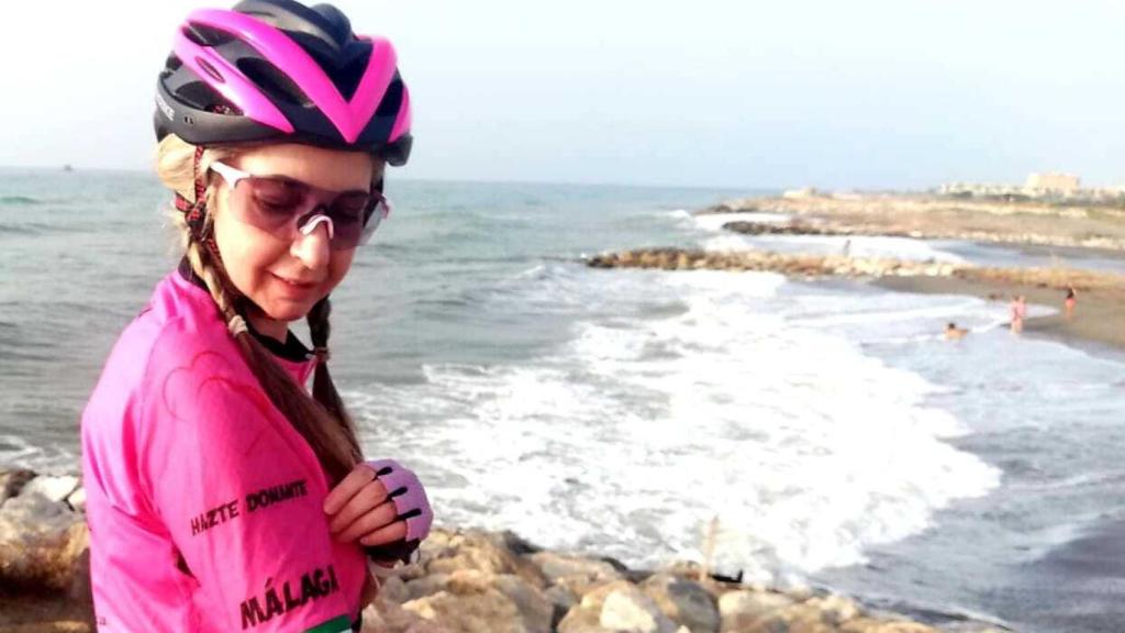 Manuela, con su equipación. Siempre dedicada a los donantes.