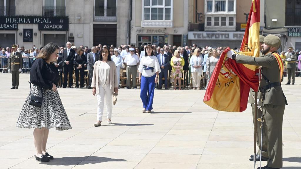 Acto de Jura de Bandera para personal civil en Burgos