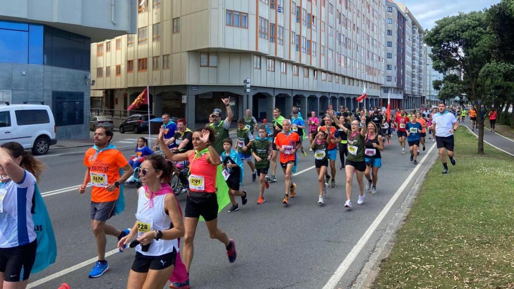Participantes de la carrera RUNKI en su primera edición