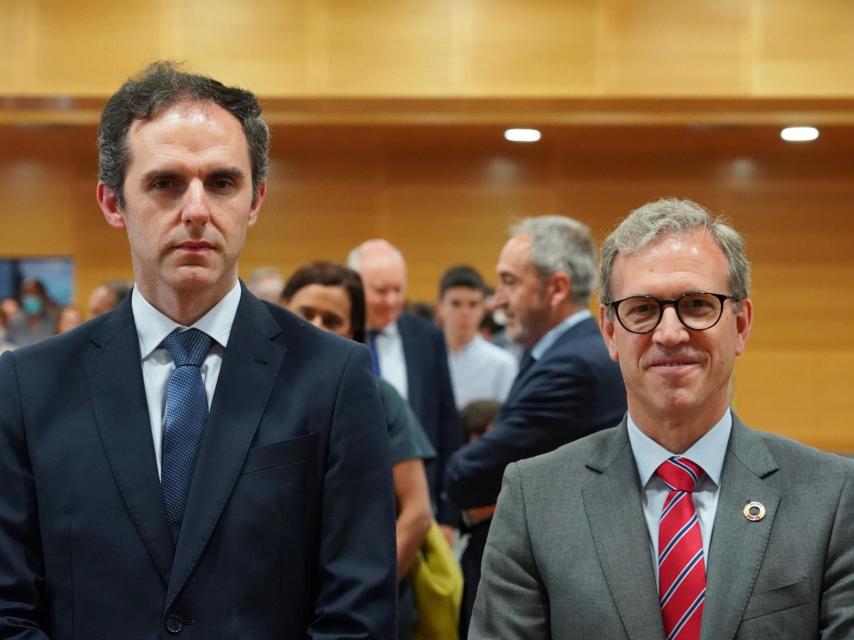 El exgerente del Ecyl, Javier Moreno, y el consejero de Industria, Mariano Veganzones, durante la toma de posesión del primero.