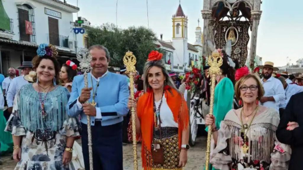Milagros Tolón, alcaldesa de Toledo, en el Rocío.