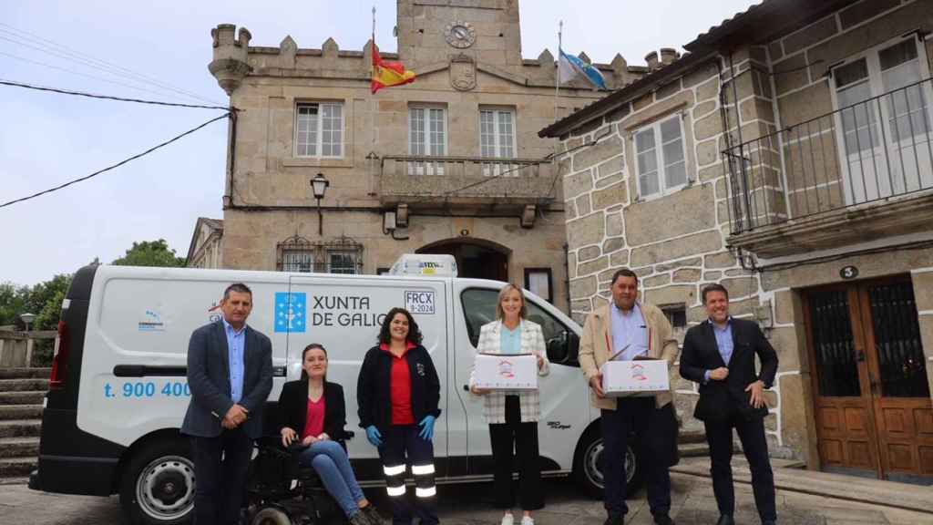 La conselleira de Política Social, Fabiola García, en la adhesión de Rodeiro al programa Xantar na casa.
