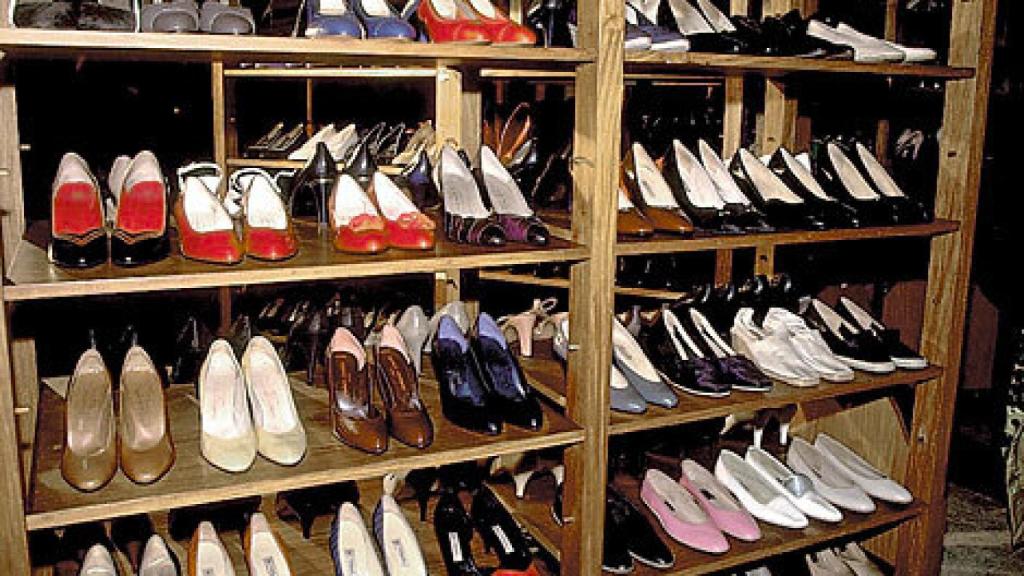 Cientos y cientos de zapatos que acumuló Imelda Marcos.