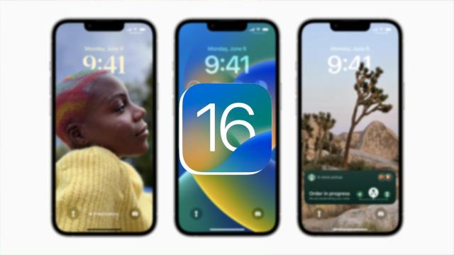 iPhone en un fotomontaje con el logo de iOS 16.