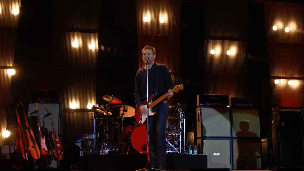 Bryan Adams en concierto.