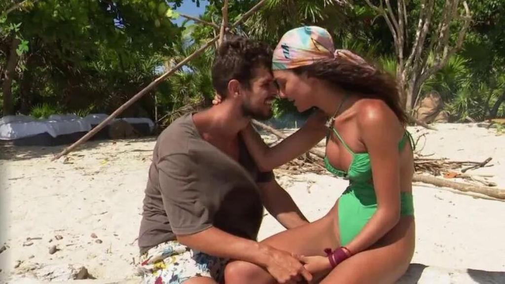 Alejandro Nieto y Tania Medina habrían tenido sexo en ‘Supervivientes’ a través de la valla
