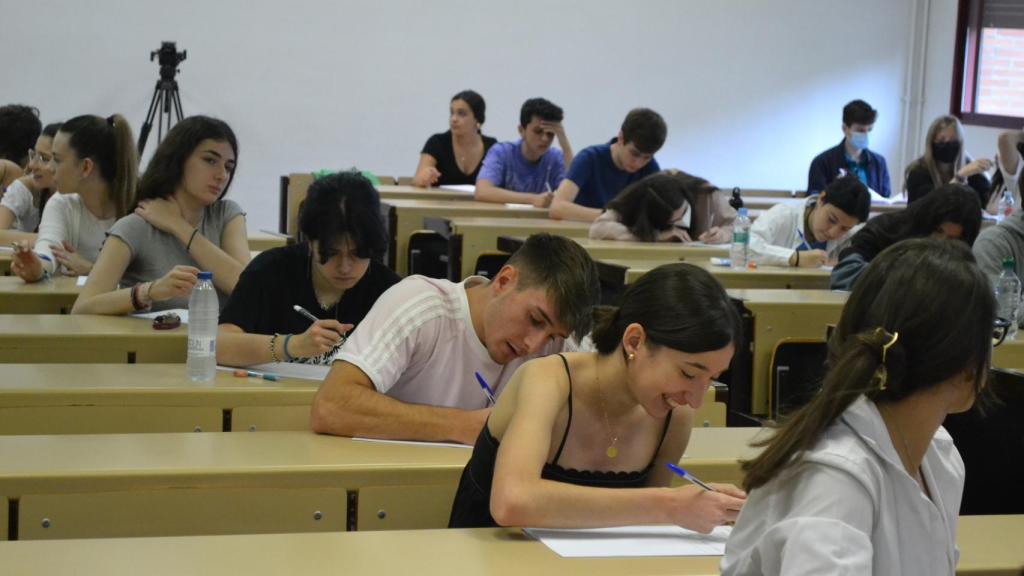 FOTOS | Pruebas de la EBAU 2022 en Valladolid