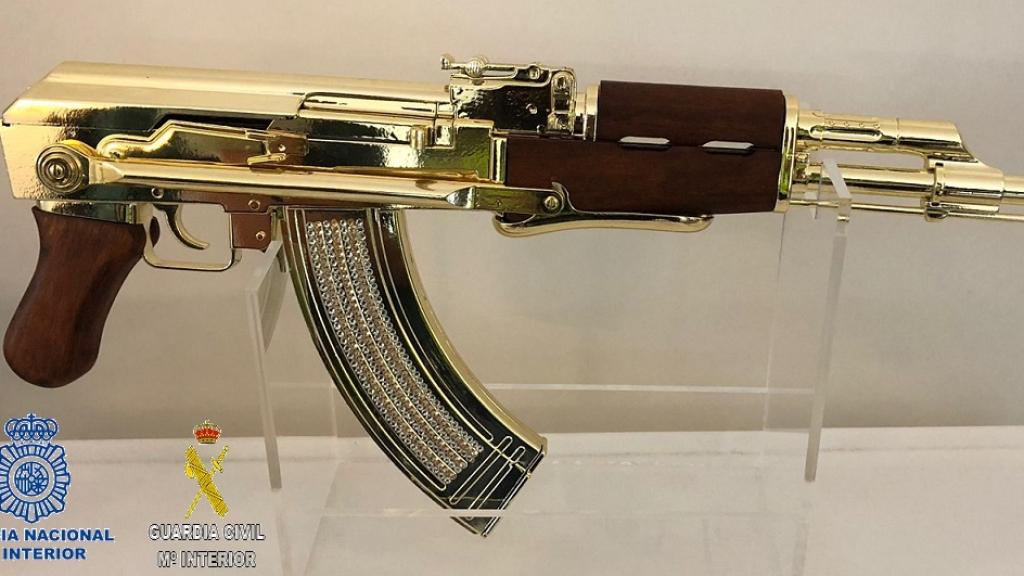 Una de las armas incautadas en la operación Imperium-Corsini.