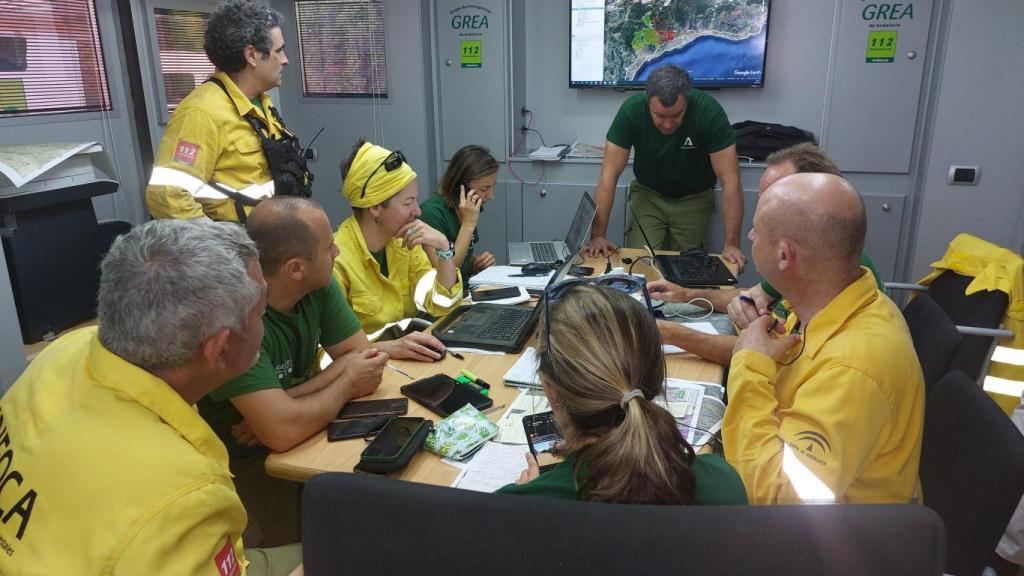 Reunión táctica equipo de mando.