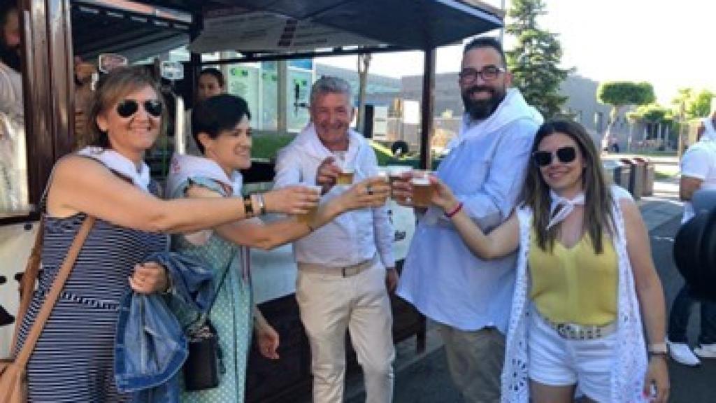 La Corporación Municipal de Arroyo de la Encomienda en el inicio de las fiestas