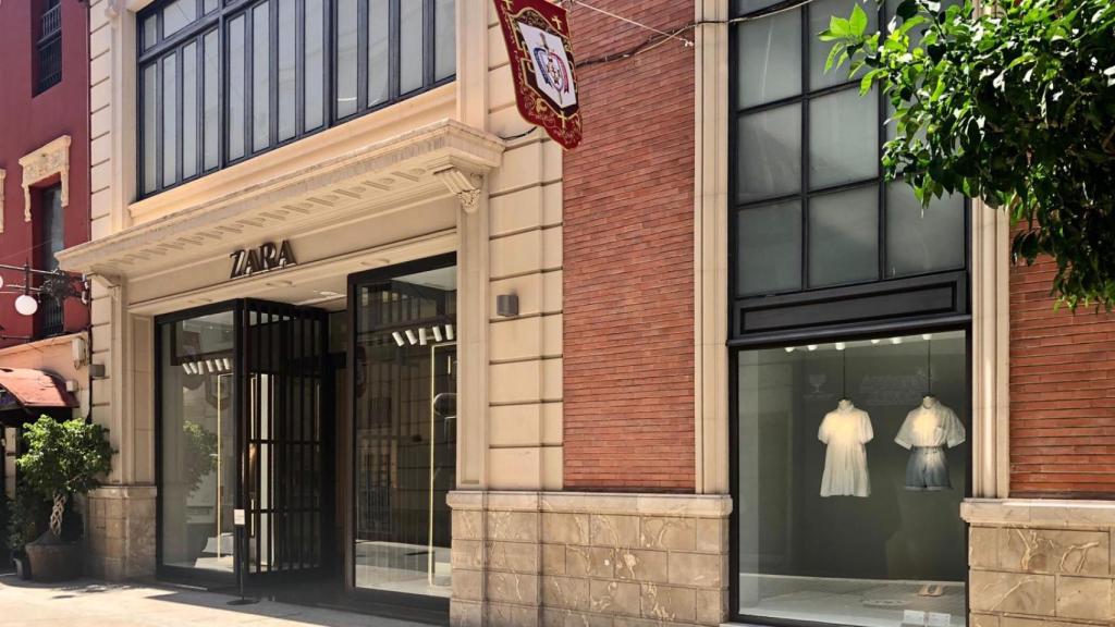 El antiguo Cine Capitolio albergó hasta 2020 una tienda de Zara.