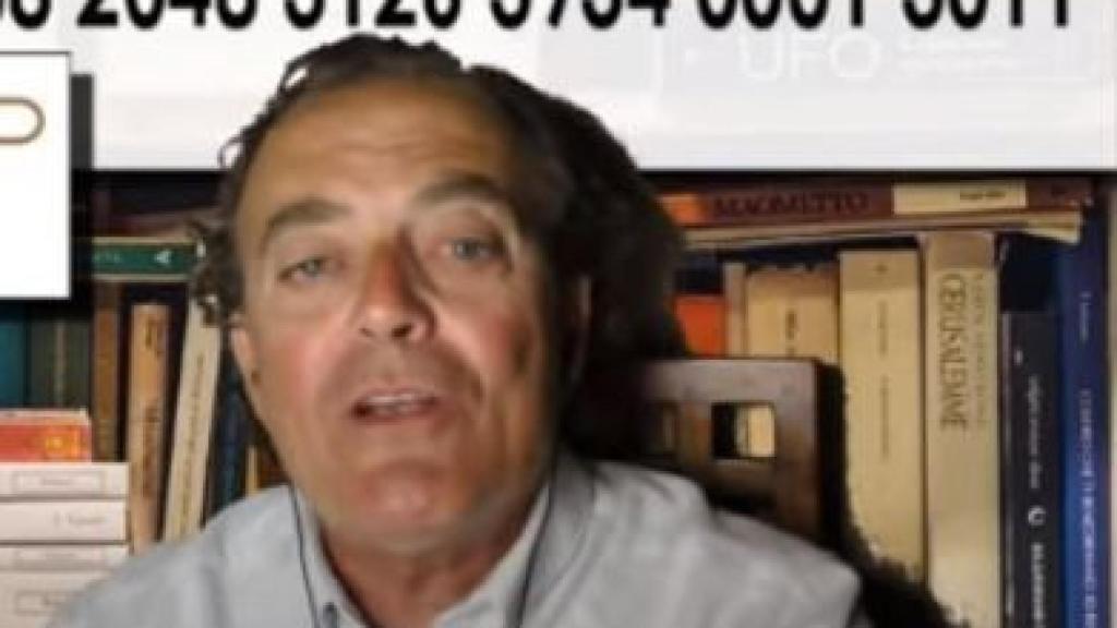 Fernando Presencia pidiendo donativos para su asociación./