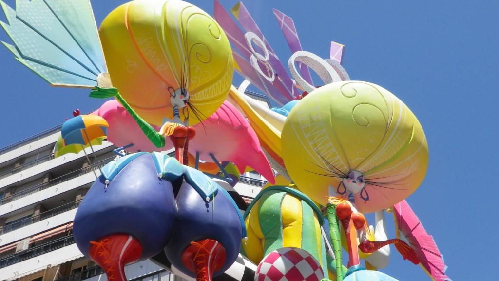 2018. Foguera Diputació-Renfe (Autor. Vicente Martínez Aaparici)