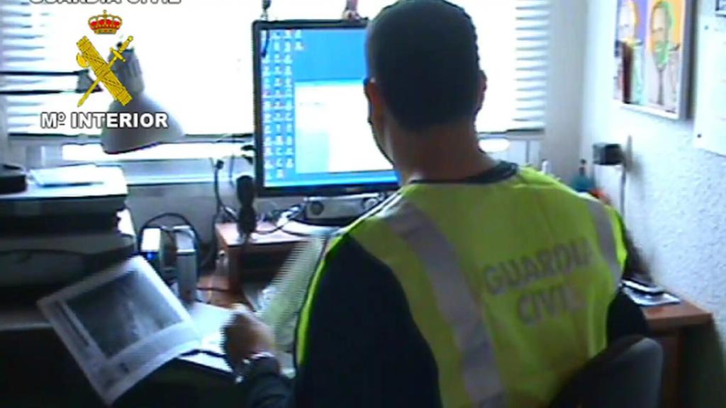 Imagen de archivo de un agente de la Guardia Civil de Alicante.