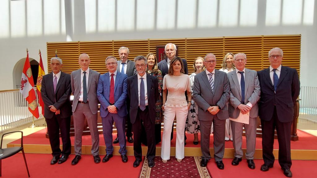 Homenaje a los  magistrados