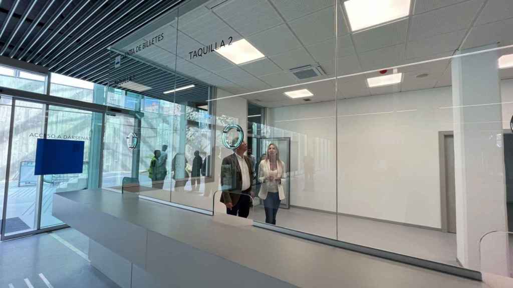 Zona de taquillas de la nueva estación intermodal de Vigo.