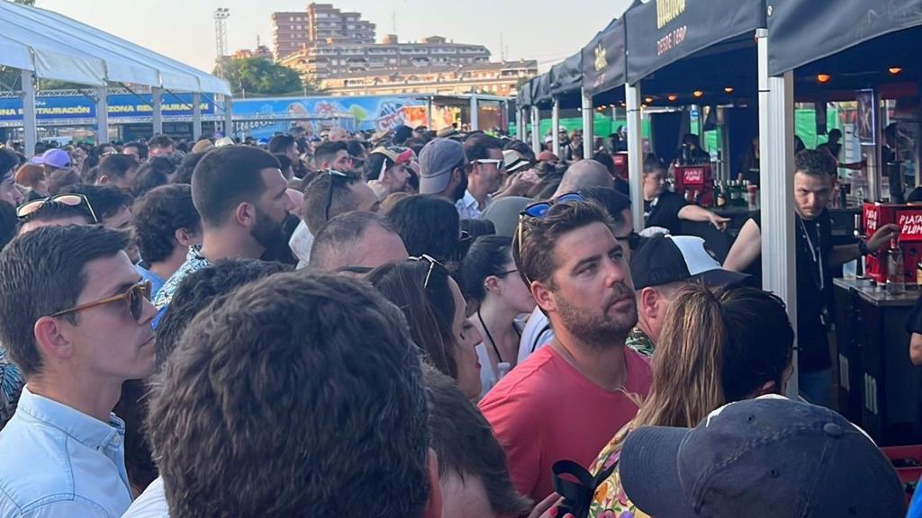 Largas colas entre los asistentes al Capital Fest de Talavera