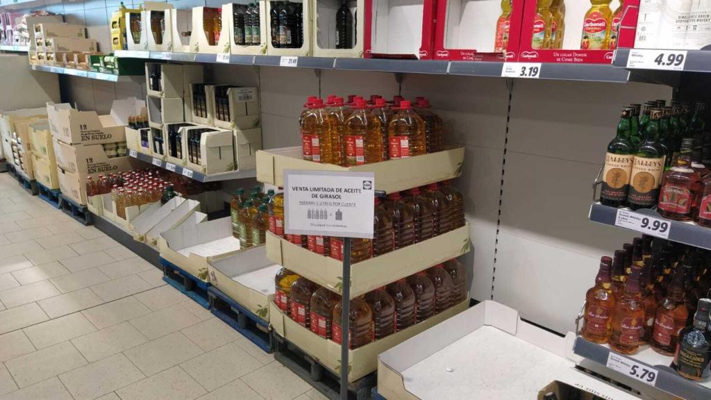 Un lineal desabastecido en el mes de marzo.