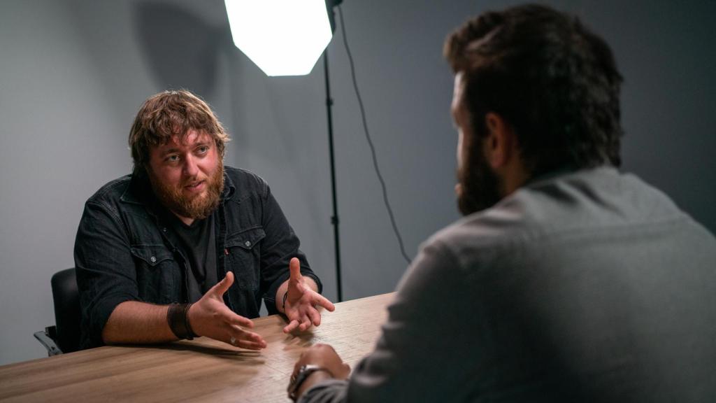 Santi Palacios durante la grabación de Cámara Lúcida.