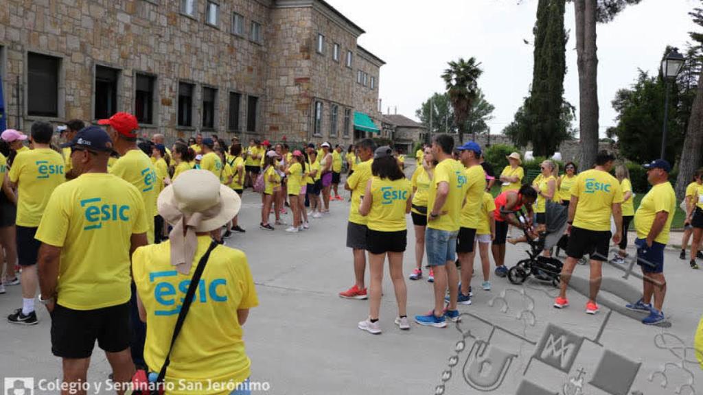 Participantes en el VII Paseo Saludable de Alba de Tormes