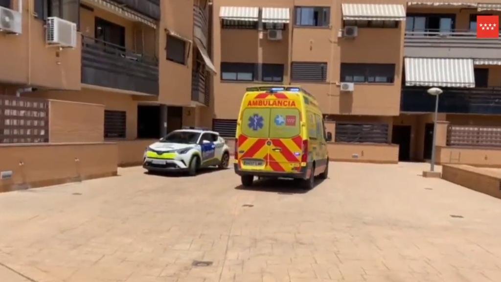 La Policía y la el Summa 112 se han trasladado a la urbanización de Pinto donde han ocurrido los hechos.