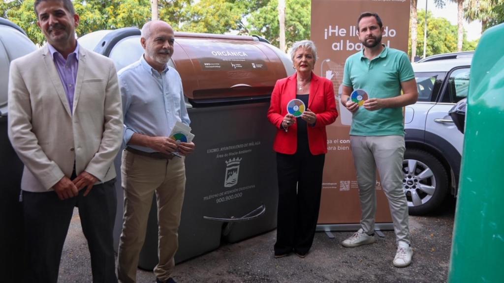 Acto de presentación del contenedor marrón, en Málaga.