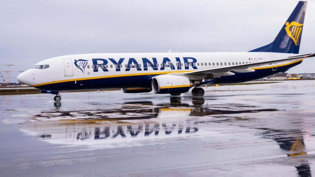 Un avión de Ryanair en el aeropuerto de Frakfurt, en Alemania