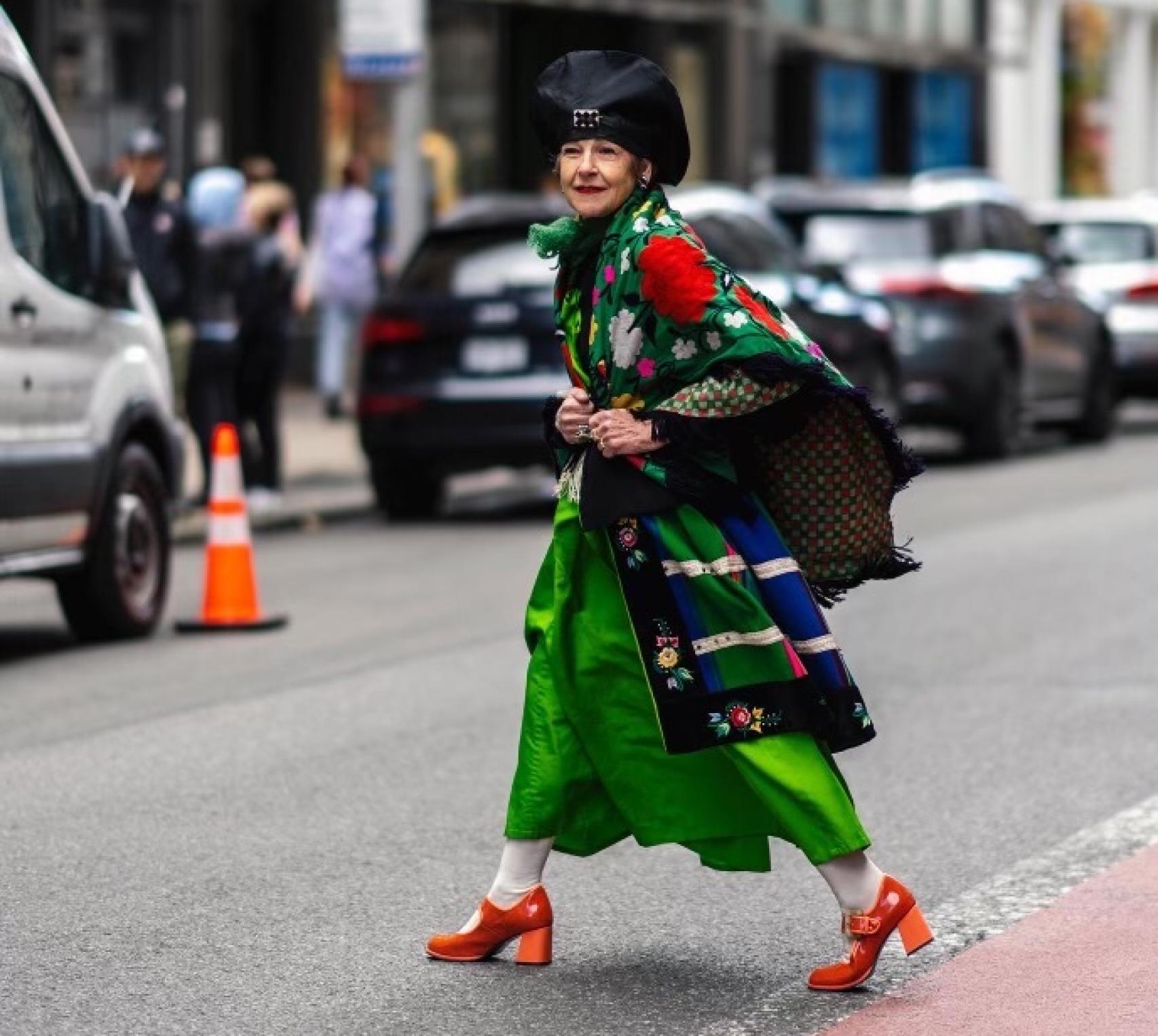 Tziporah Salamon paseando por Nueva York.