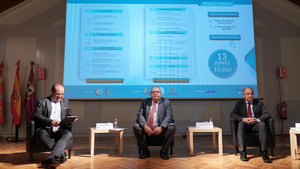 Alejandro Vázquez, durante la inauguración de la Jornada 'One Health' en Valladolid