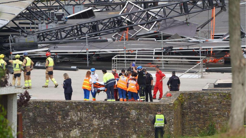 Derrumbe de parte del escenario principal de O Son do Camiño.