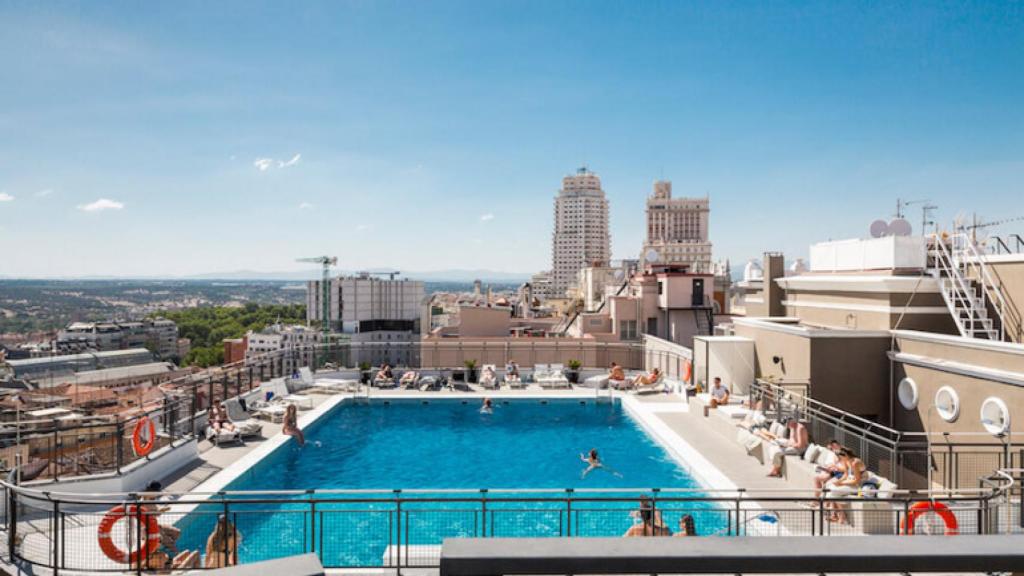 Piscina Hotel Emperador