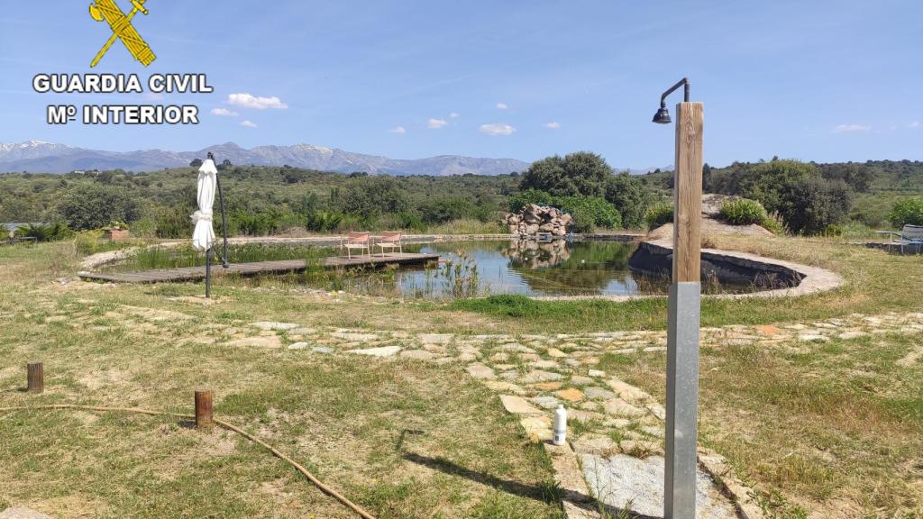 Una de las construcciones paralizadas.