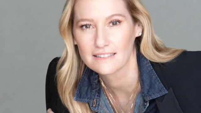 Fiona Ferrer lanza las Plataformas de experiencias vía NFTs Musicaverso y Fansverso