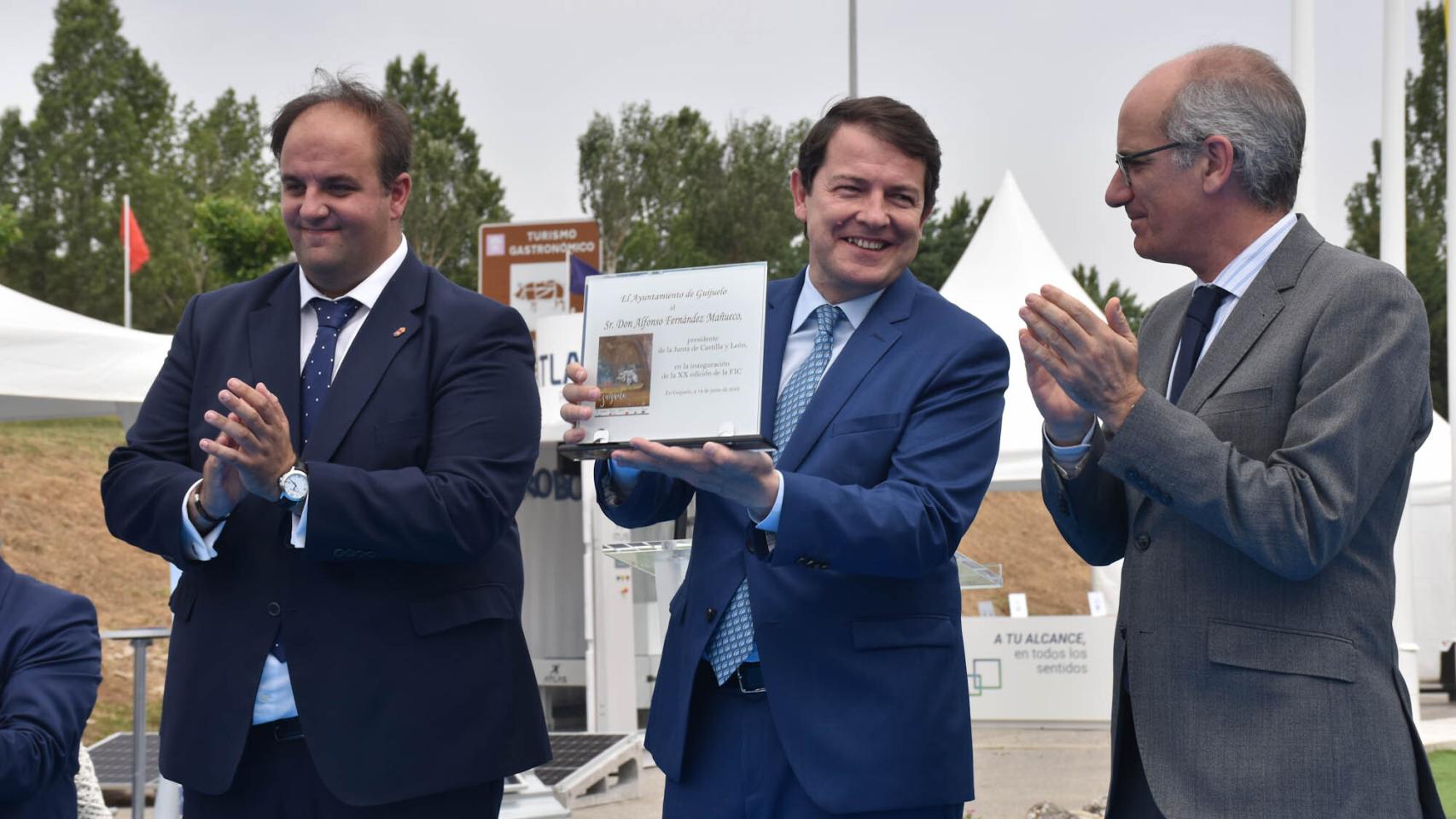 Imágenes de la inauguración de la FIC de Guijuelo 2022