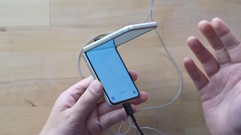 El plegable de Samsung pasa un test de resistencia