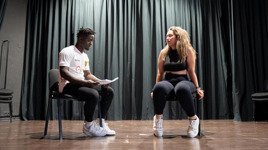 Toure en sus clases de teatro.