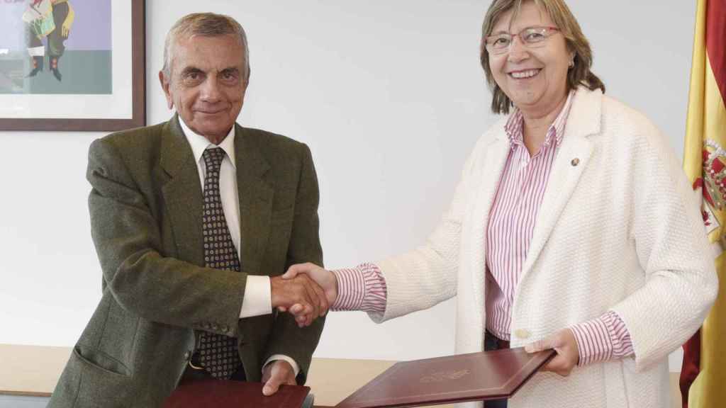 Imagen de archivo de José Luis Freire y Rosa Quintana, Conselleira de Mar.