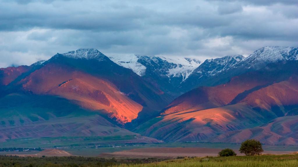 Vista de las montañas Tian Shan.